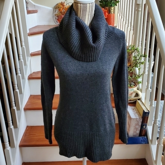 Valerie Bertinelli Dark Gray Wool Turtleneck Sweater Size S - Picture 1 of 5